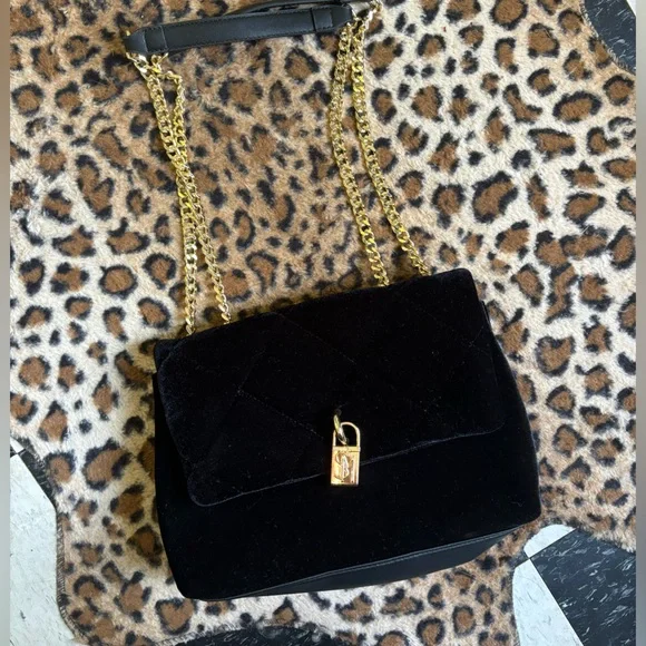 Steve Madden Black Velvet Bag with Gold Chain - Picture 1 of 9